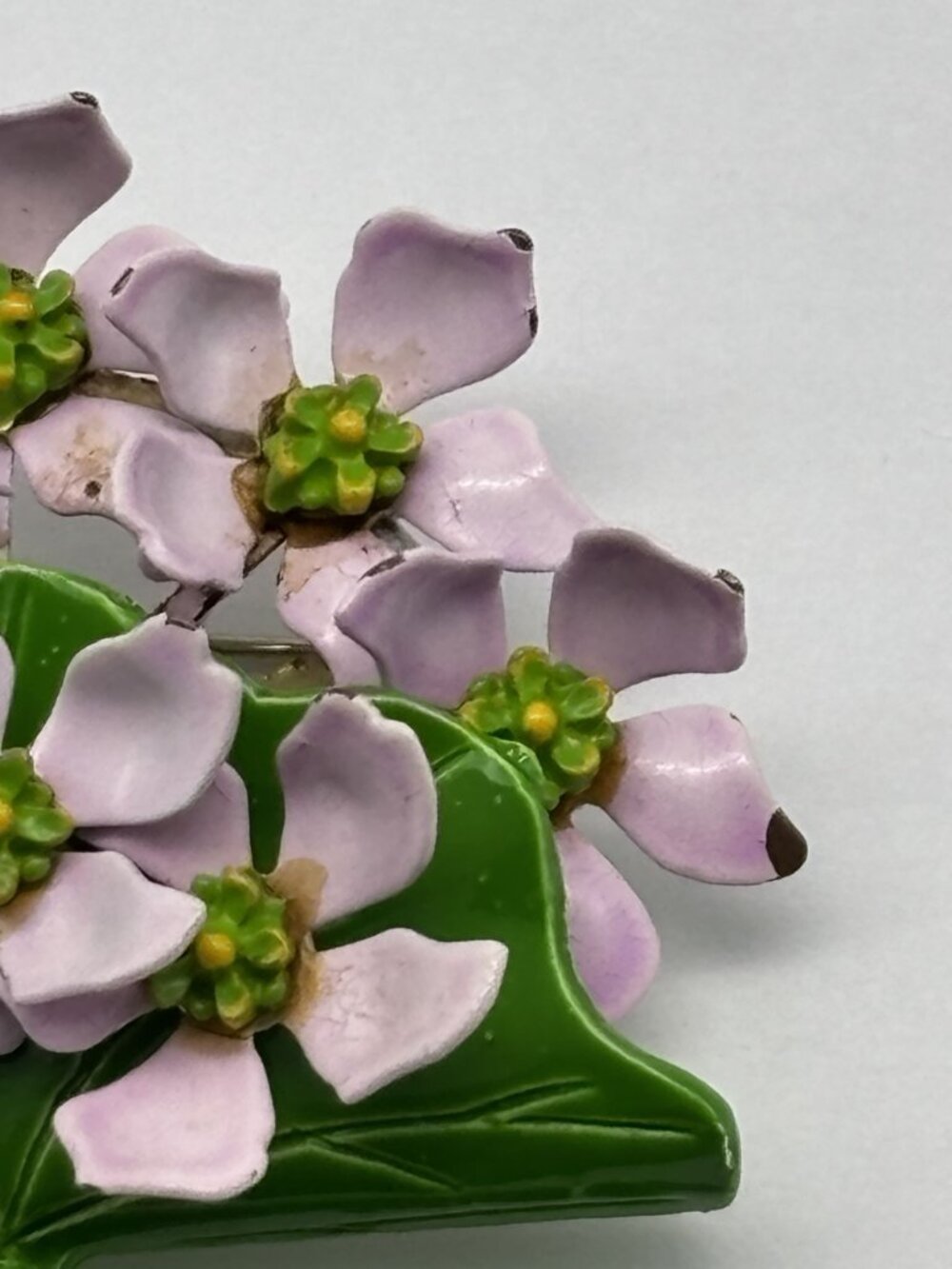 Vintage Enamel Flower Brooch And Clip-On Earrings Dimensional Flowers Pink Green - Picture 14 of 16
